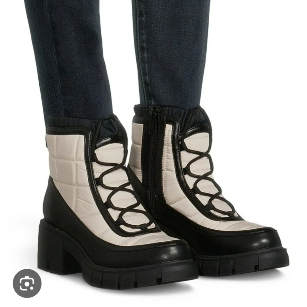 NWOT Scoop Stylish Black and White Women's Boots